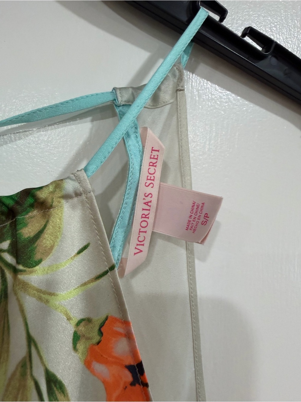 Y2K silk Victoria's Secret Cream Halter Camisole with Orange Floral Print small - Picture 3 of 7